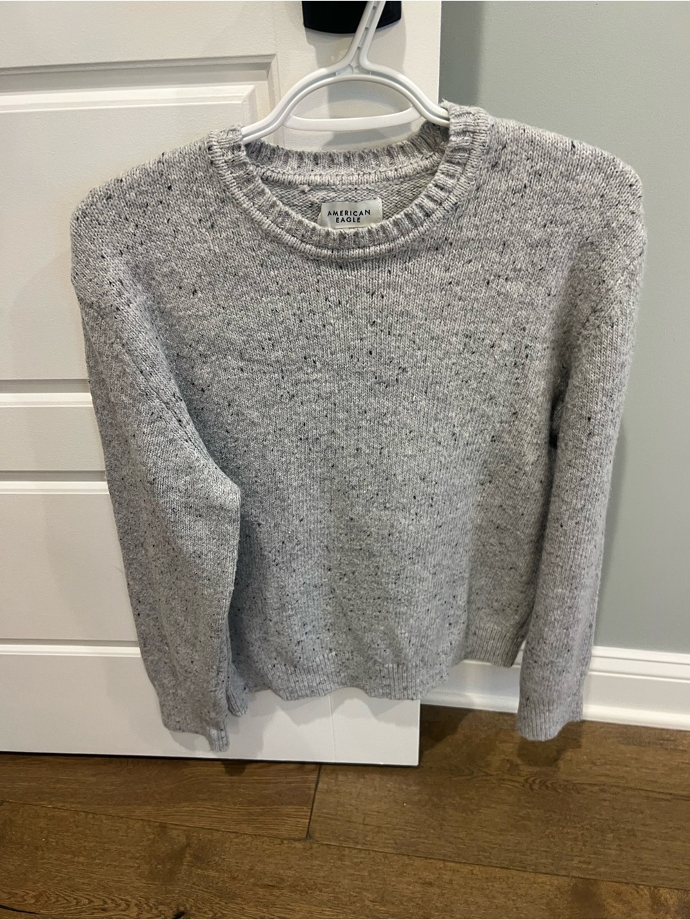 Men’s American Eagle Outfitters Heather Gray Crewneck Sweater-Size S
